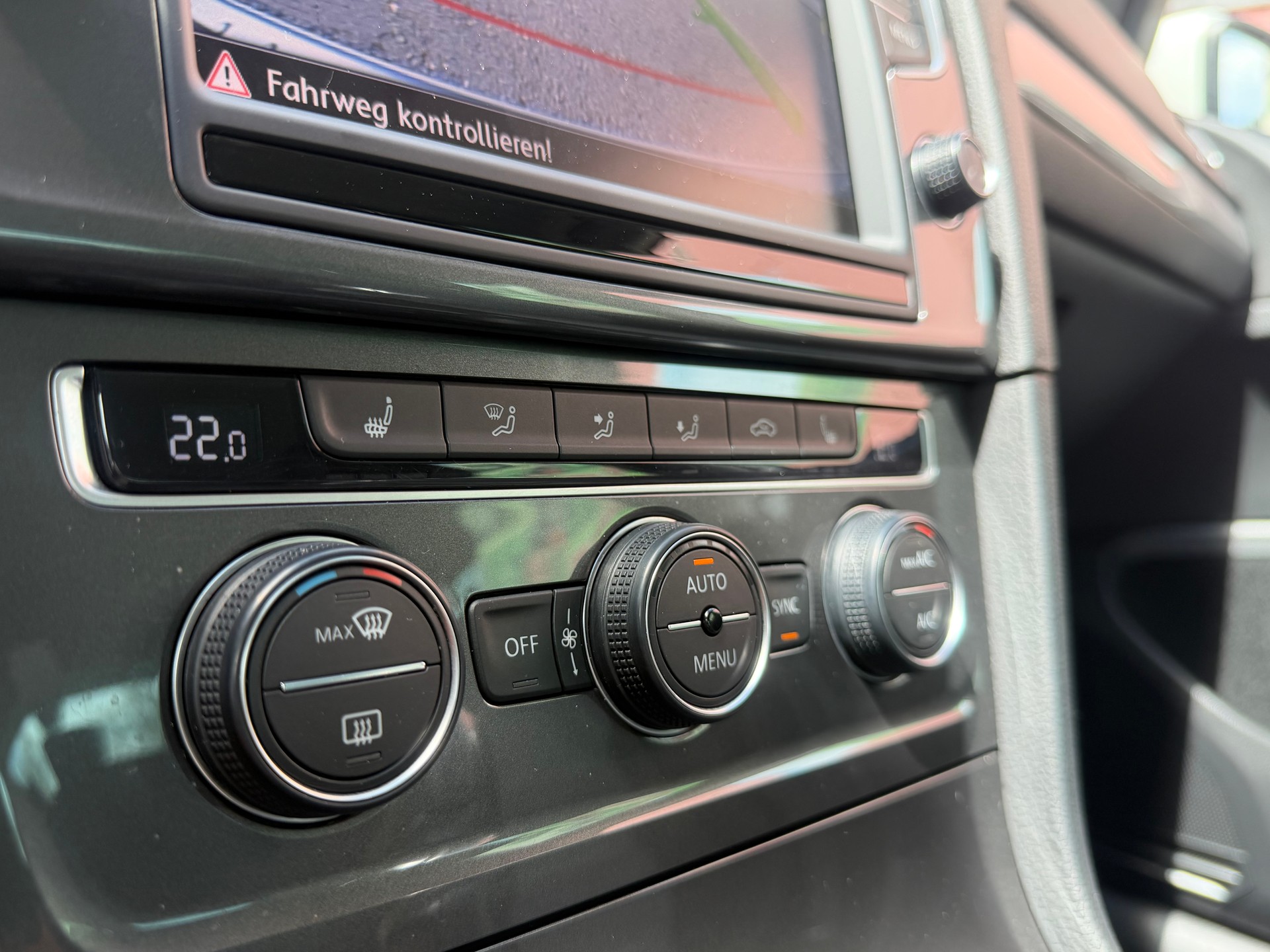 VW e-Golf-image-17