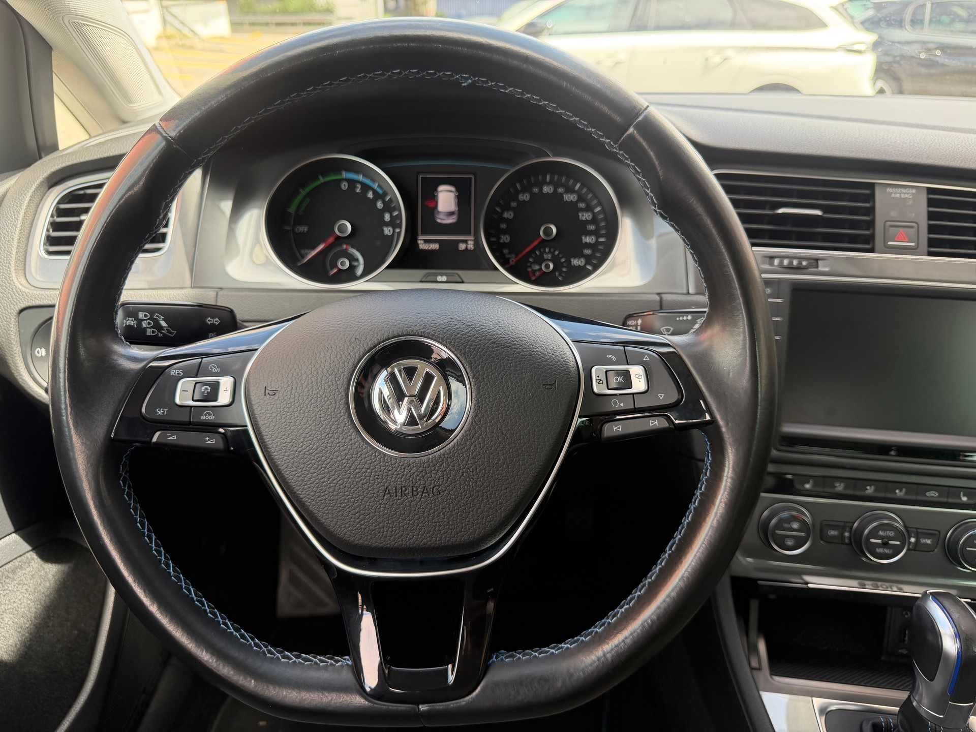 VW e-Golf-image-10