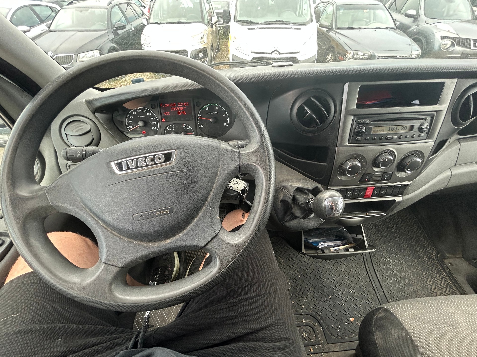 IVECO 35 S 15-image-6