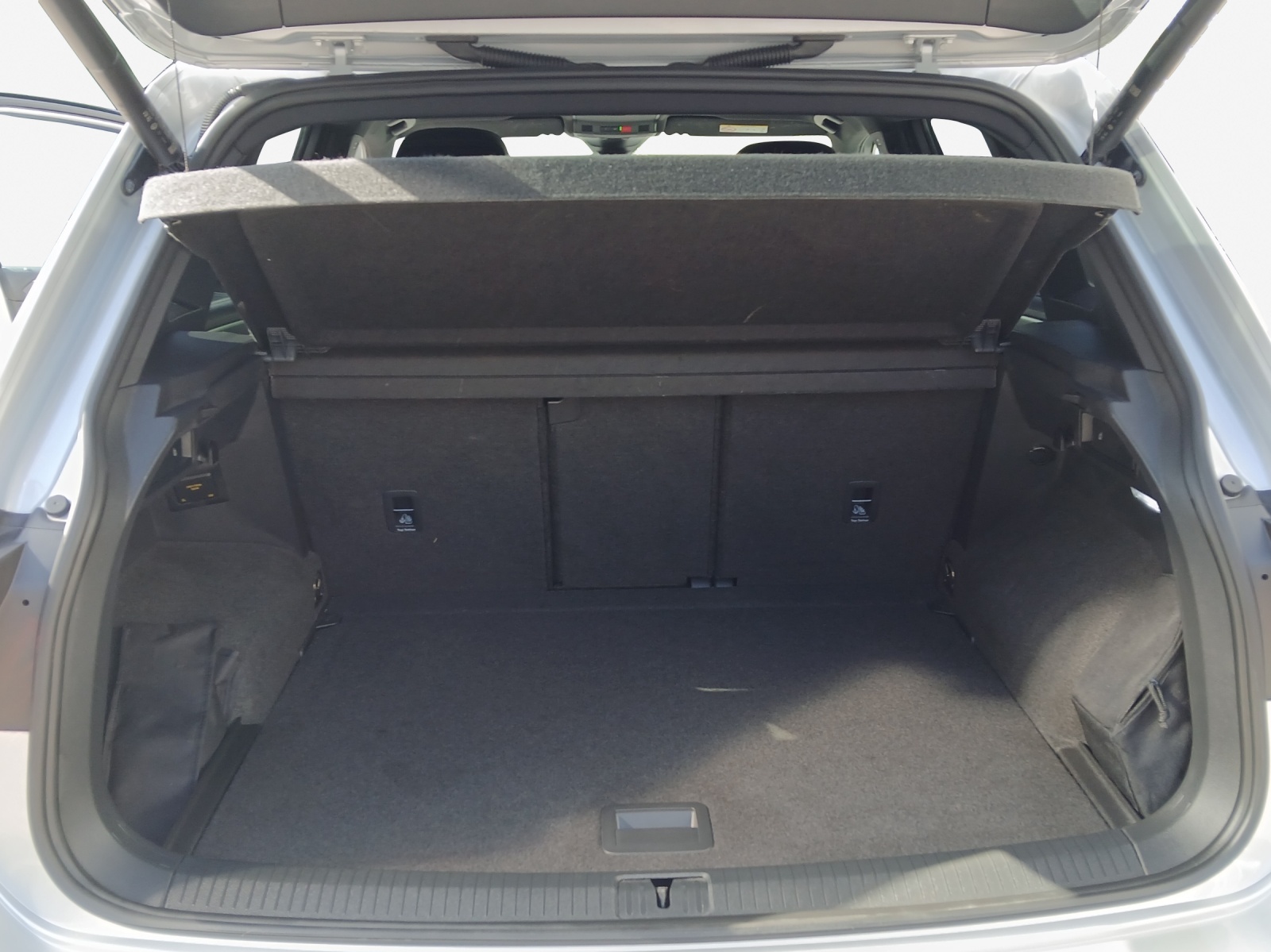 VW Tiguan 2.0TSI R-Line 4Motion DSG-image-12