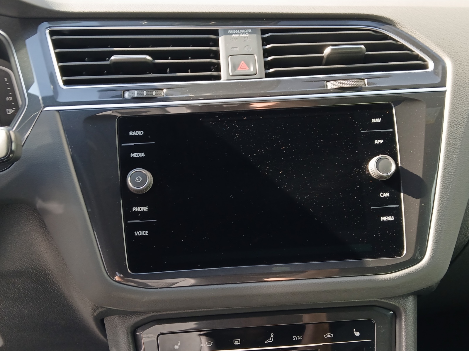 VW Tiguan 2.0TSI R-Line 4Motion DSG-image-10