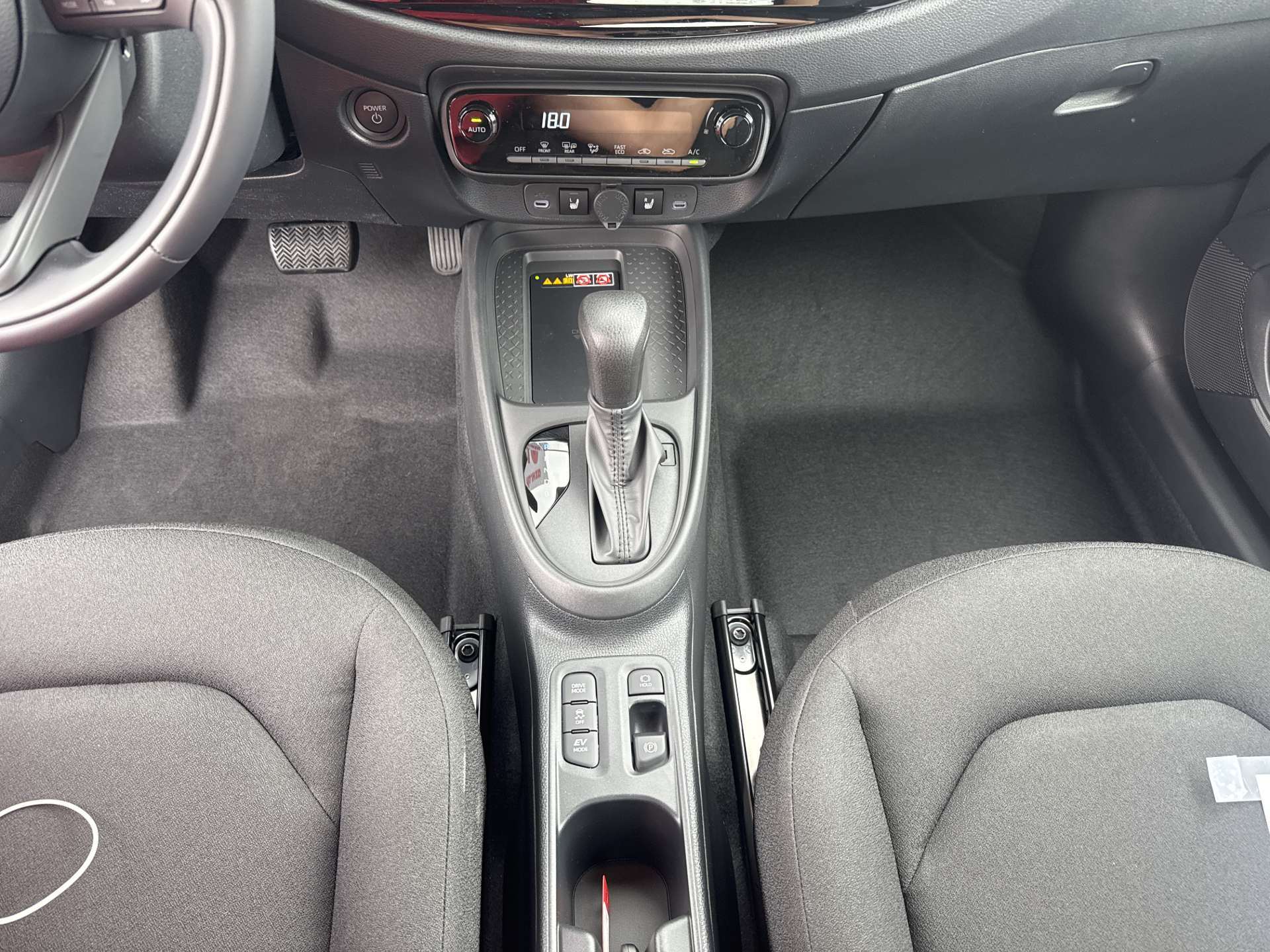 TOYOTA Aygo X 1.5 Comfort NEUES MODELL e-CVT Automat-image-11