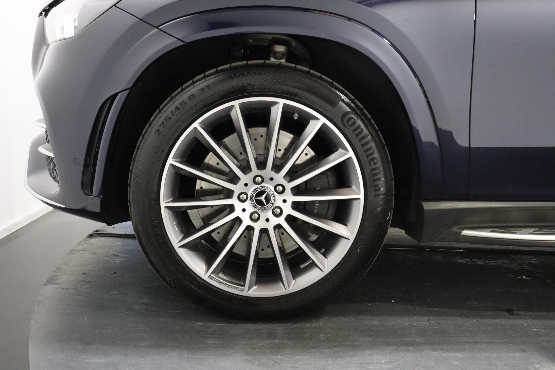 MERCEDES-BENZ GLE 450 AMG Line 4matic-image-4