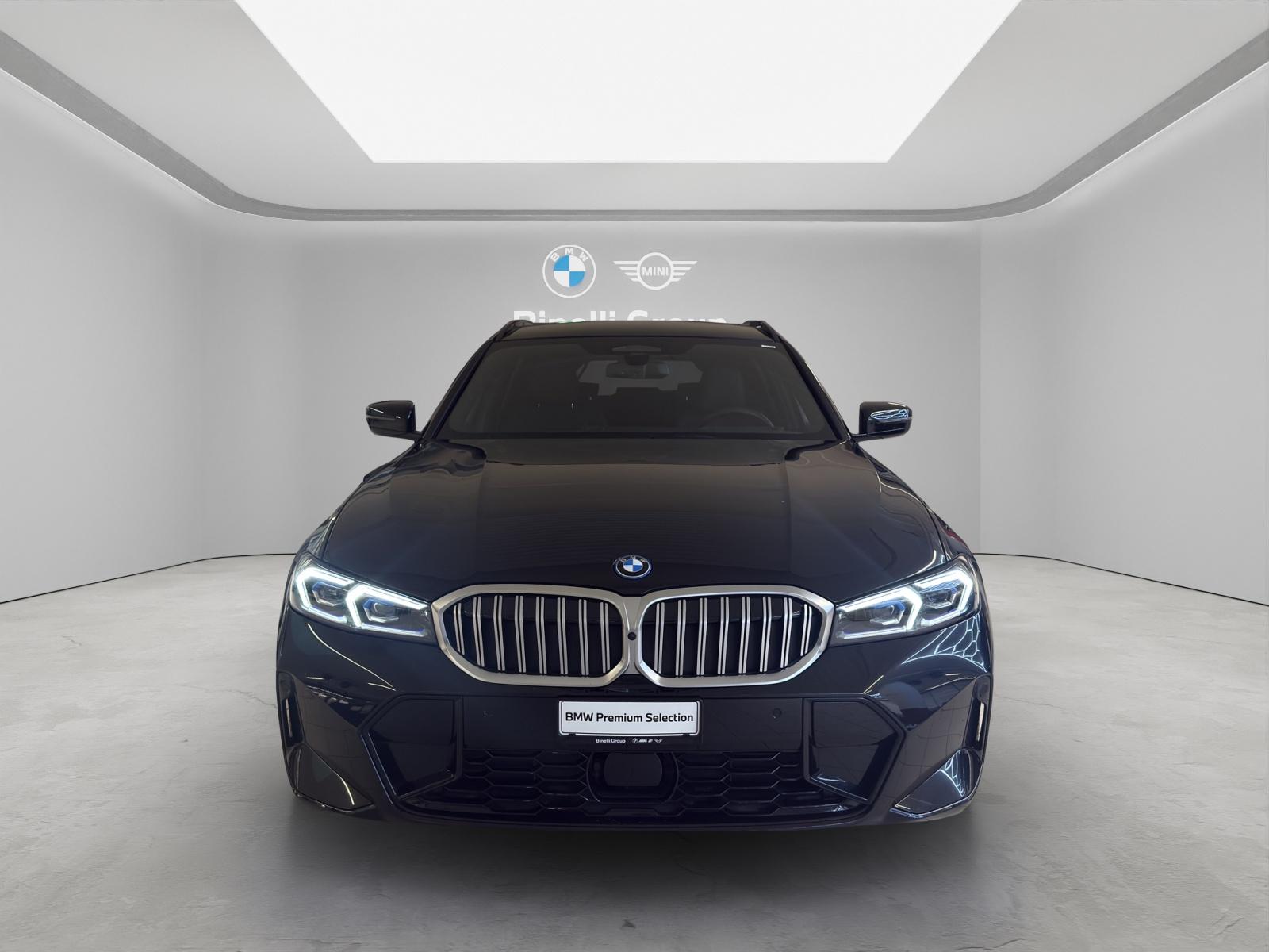 BMW 330e xDrive Touring M-SportPaket-image-8