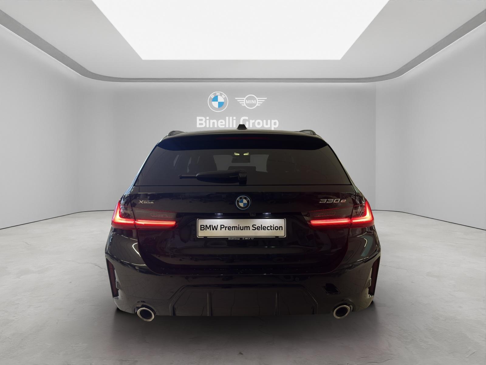 BMW 330e xDrive Touring M-SportPaket-image-4