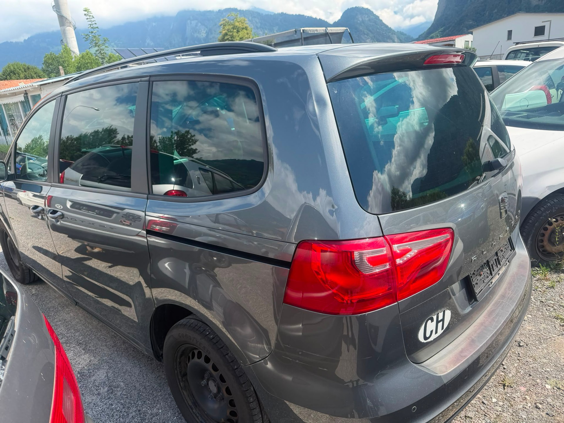SEAT Alhambra 1.4 TSI Reference Eco DSG-image-1