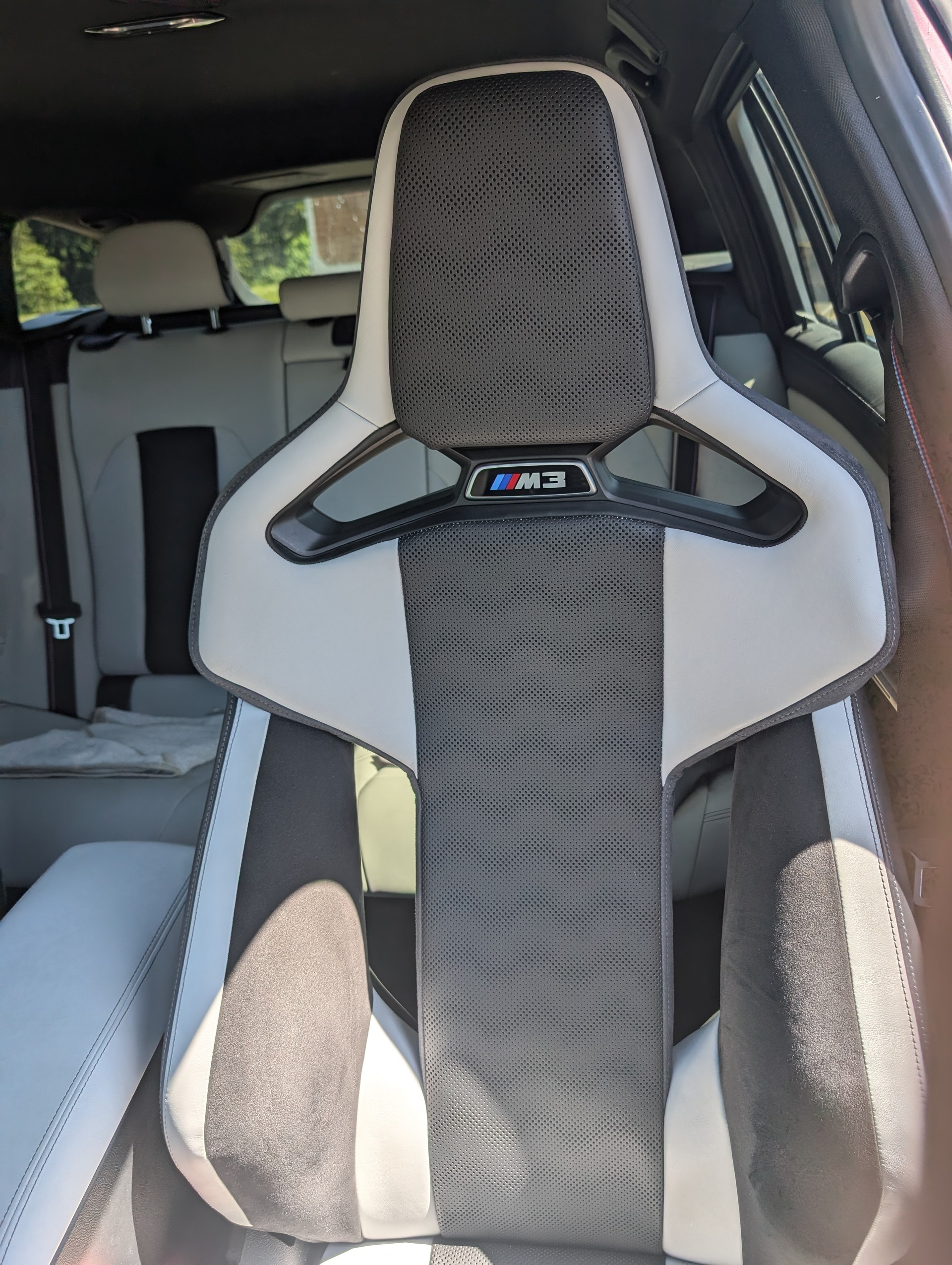 BMW M3 Competition xDrive-image-5