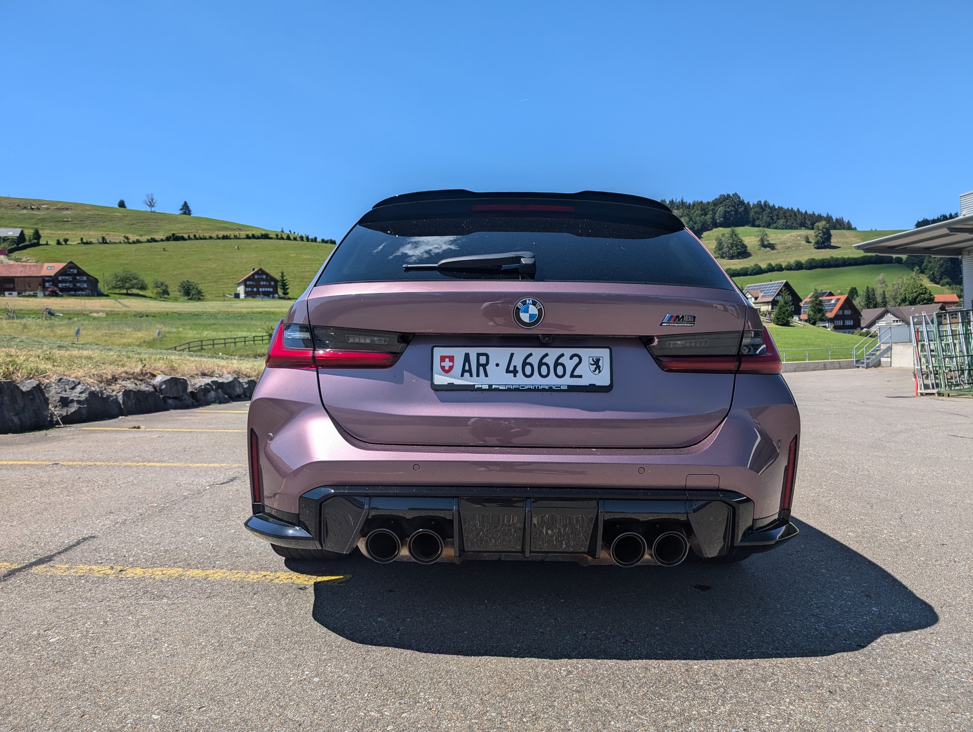 BMW M3 Competition xDrive-image-2