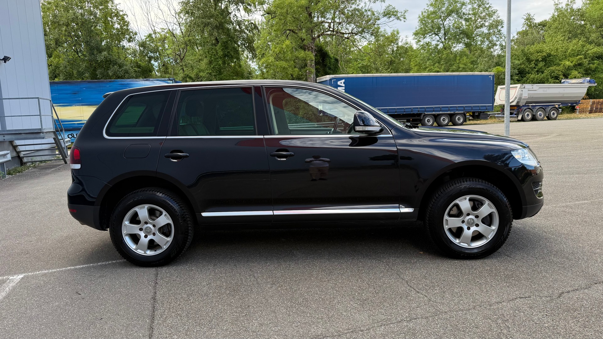 VW Touareg 3.0 TDI Tiptronic-image-12