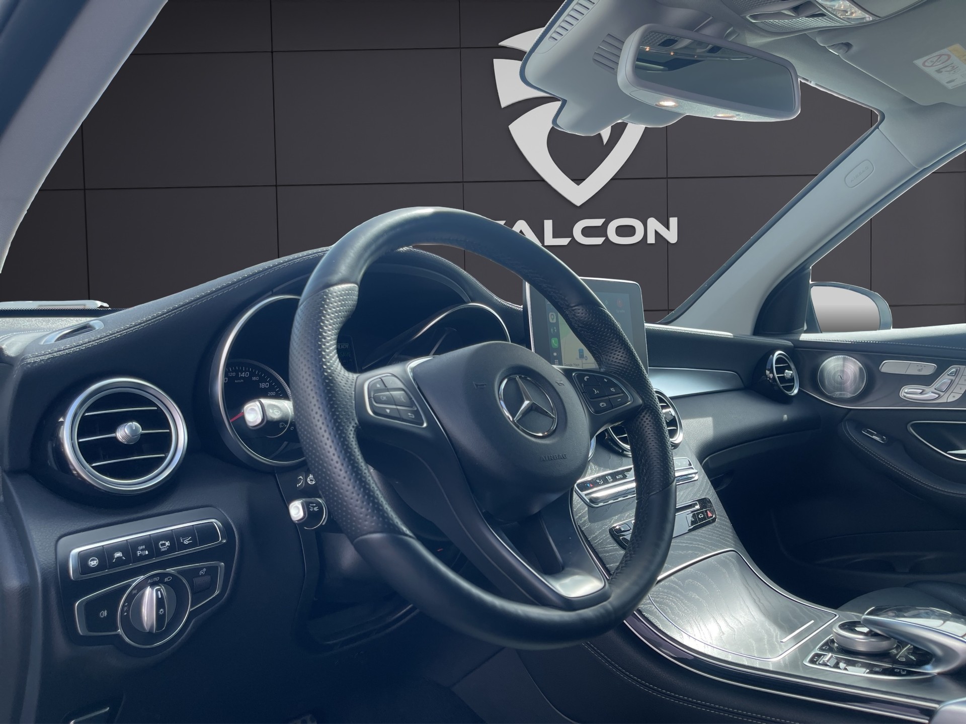 MERCEDES-BENZ GLC 350 e AMG Line 4Matic 7G-Tronic-image-11