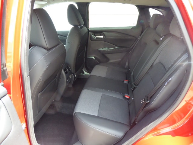 NISSAN Qashqai 1.3 DIG-T MHEV N-Connecta Xtronic 4x4-image-6