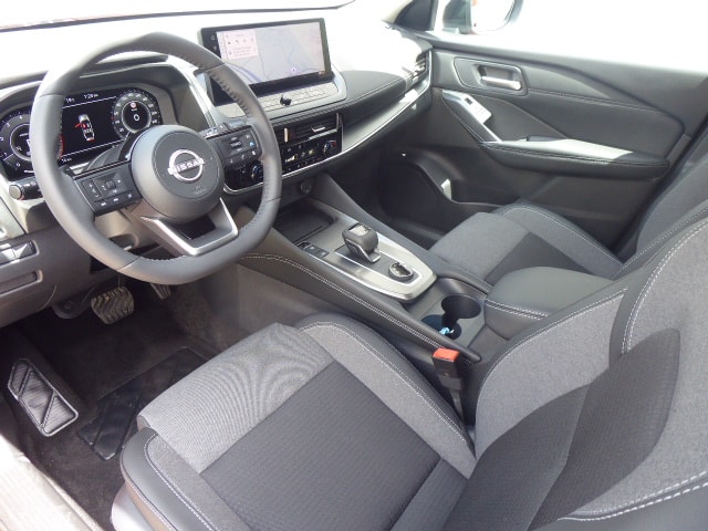 NISSAN Qashqai 1.3 DIG-T MHEV N-Connecta Xtronic 4x4-image-4