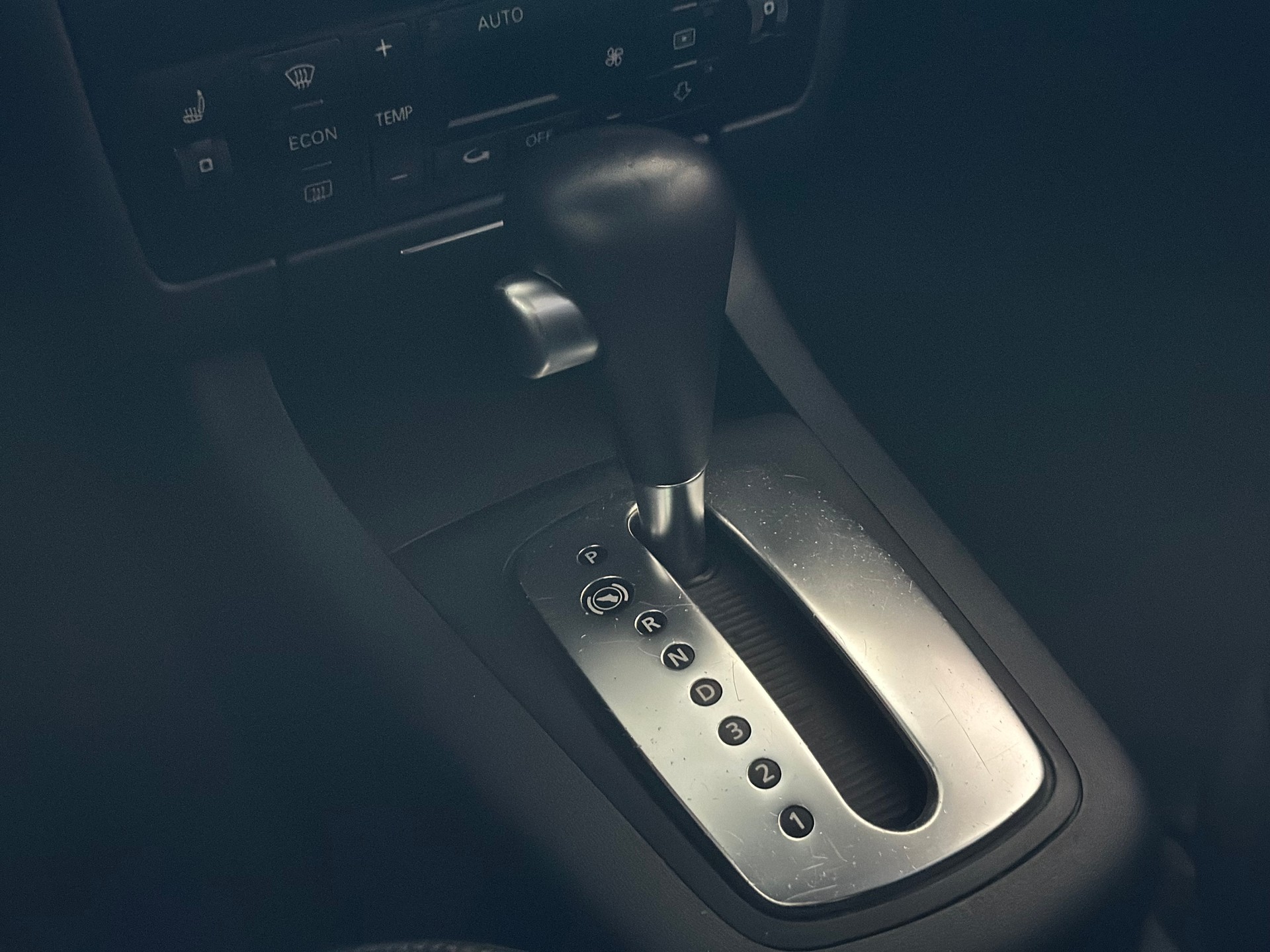 AUDI A3 1.8 Ambiente-image-13