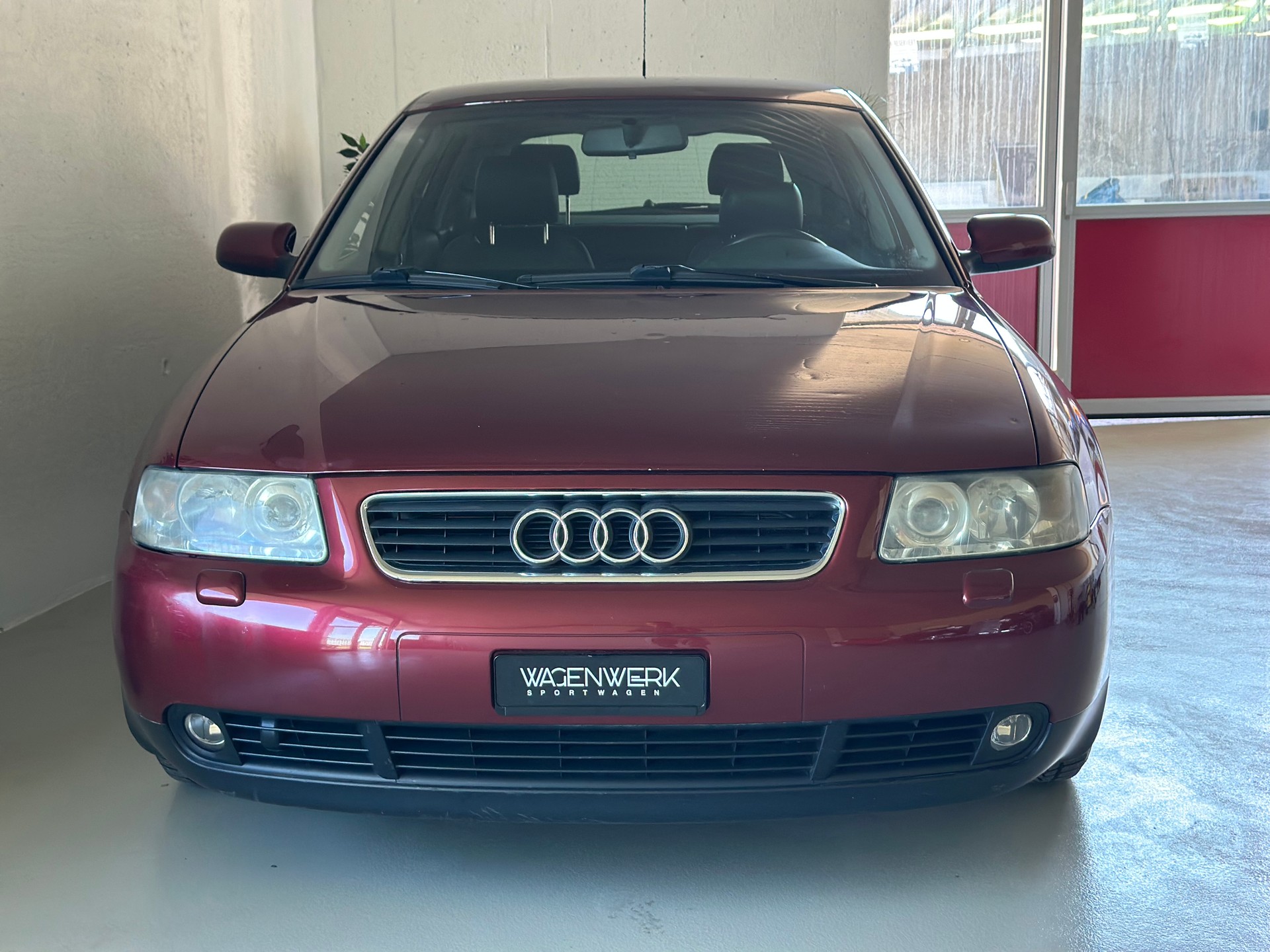 AUDI A3 1.8 Ambiente-image-2