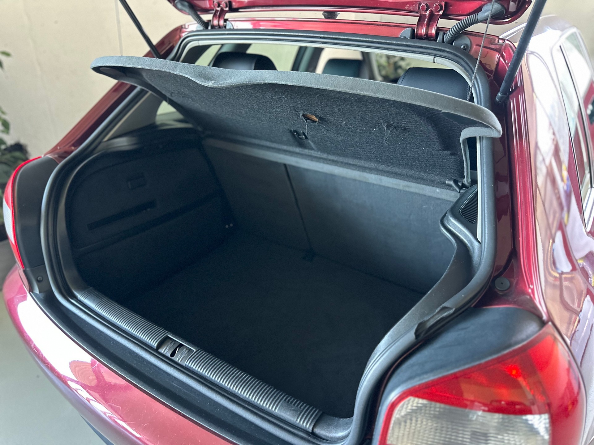 AUDI A3 1.8 Ambiente-image-16