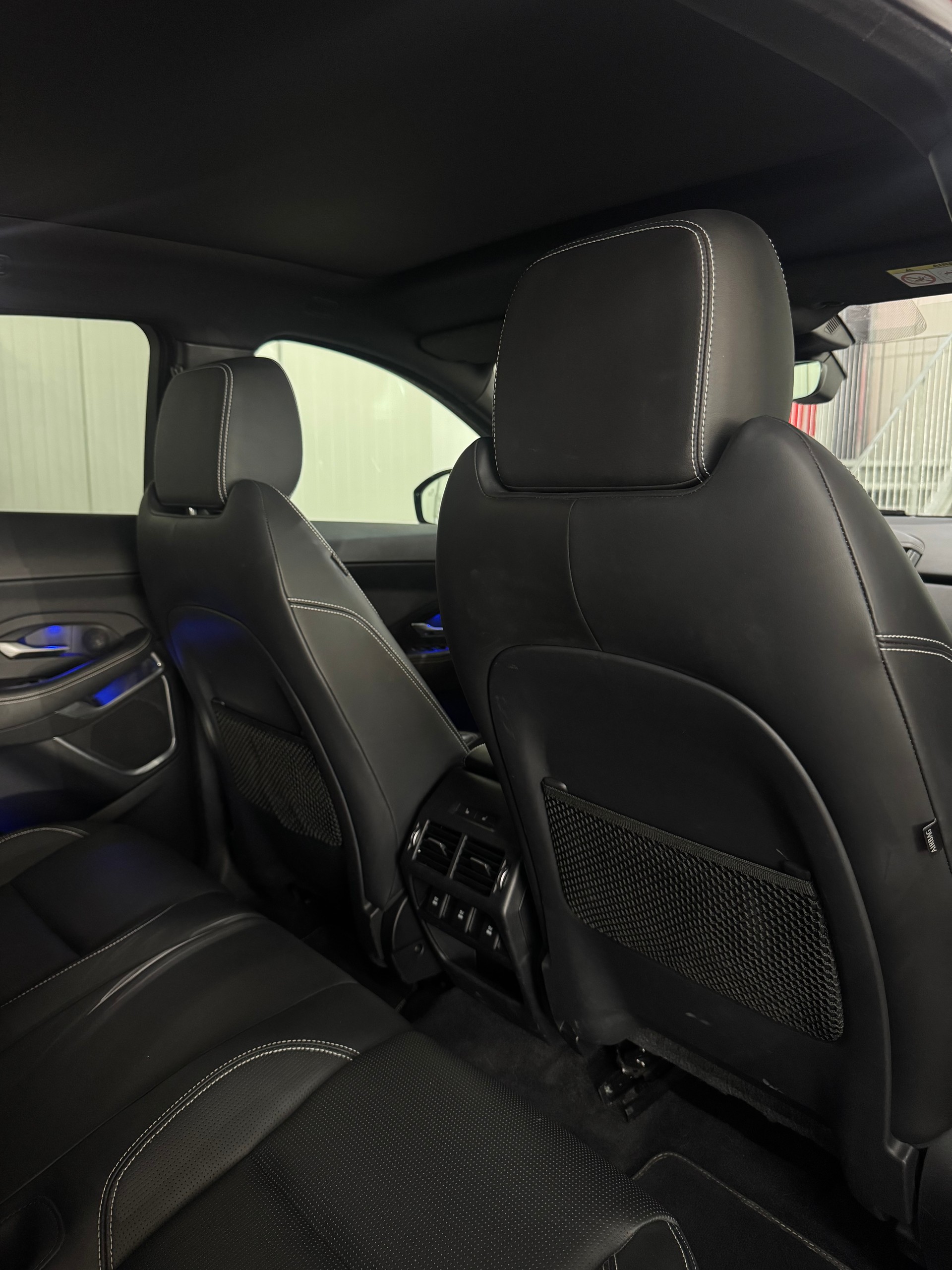 JAGUAR E-Pace 2.0 P300 SE AWD Automatik-image-23