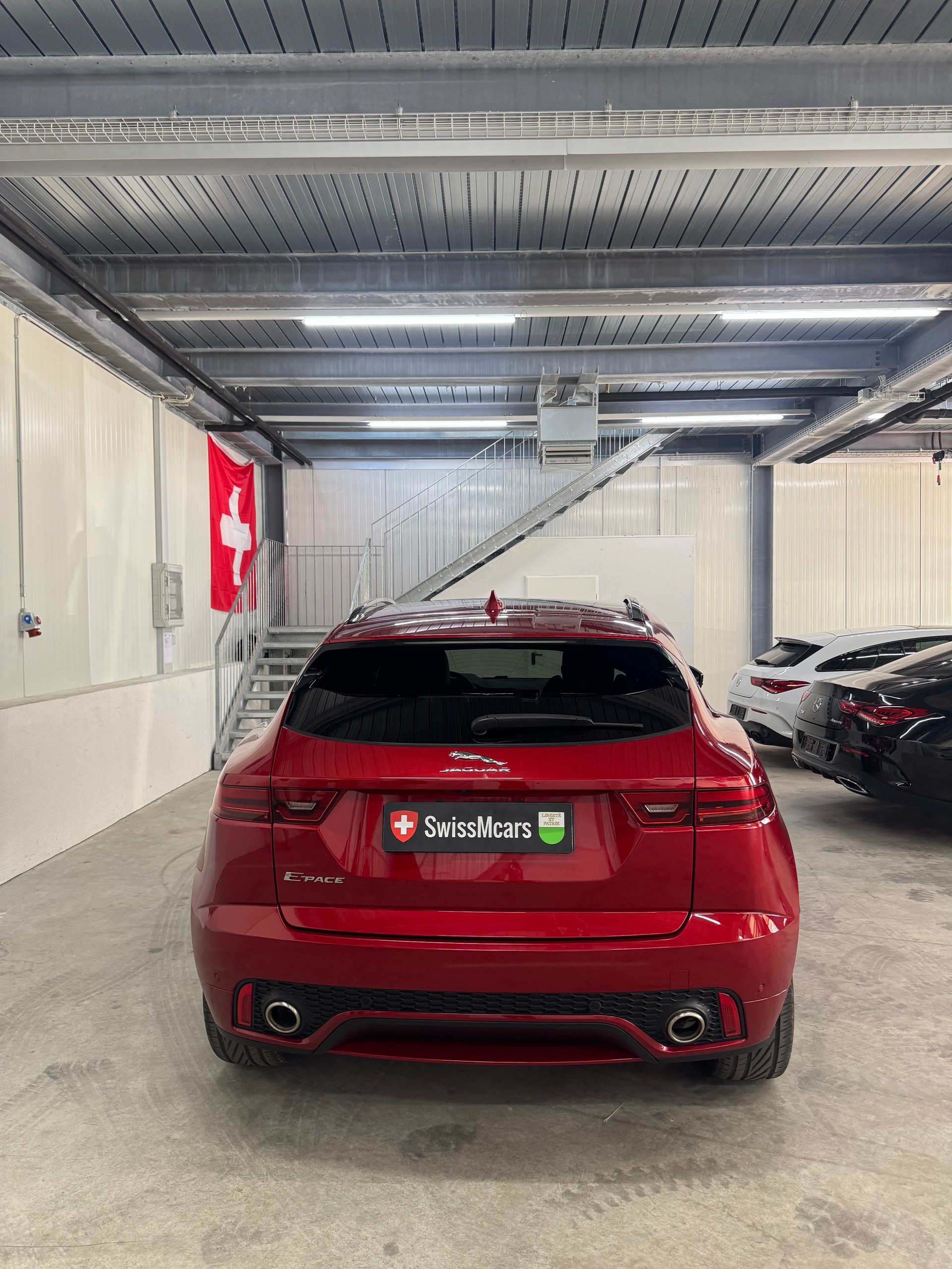 JAGUAR E-Pace 2.0 P300 SE AWD Automatik-image-5