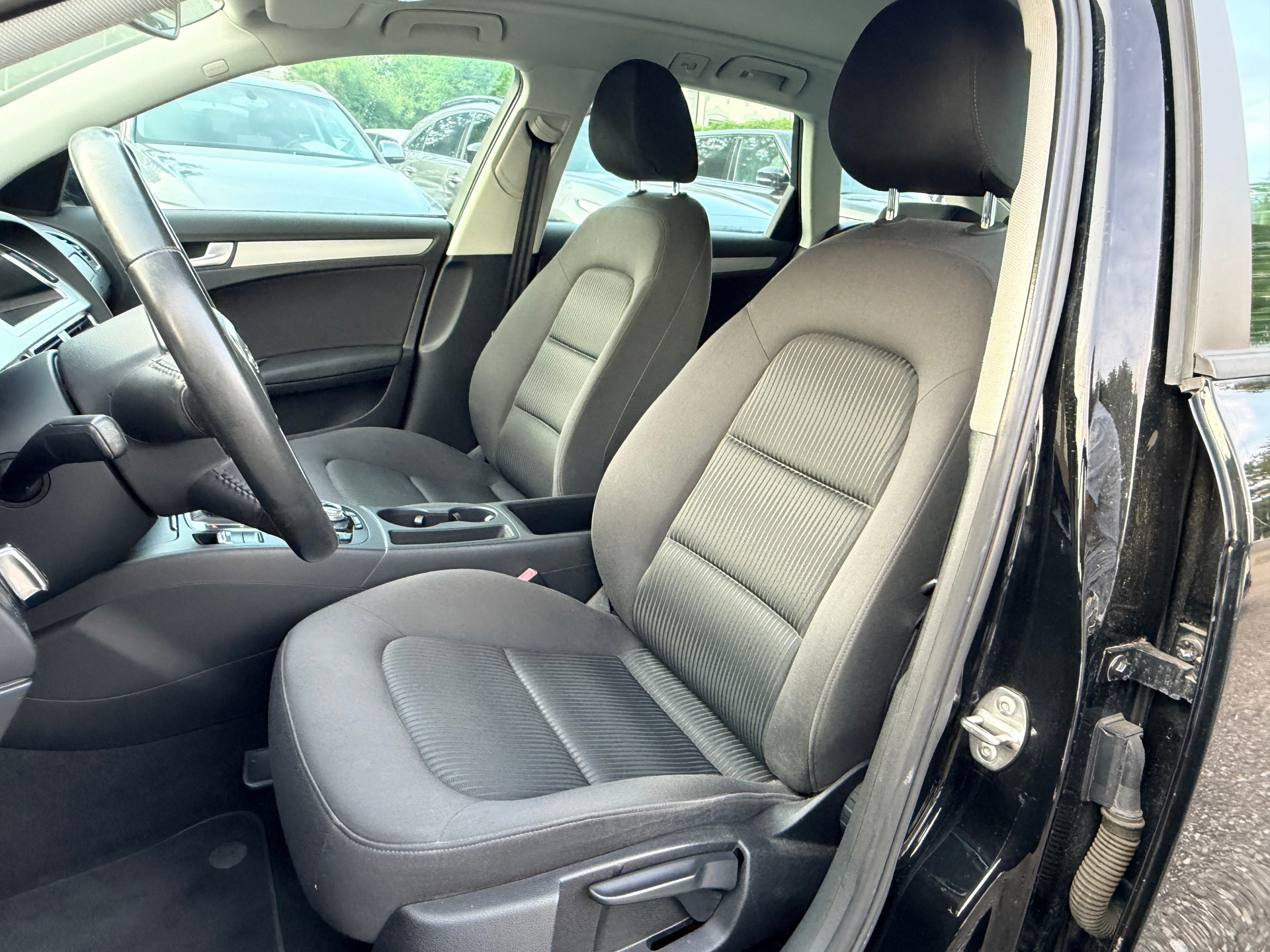 AUDI A4 Avant 1.8 TFSI multitronic-image-22