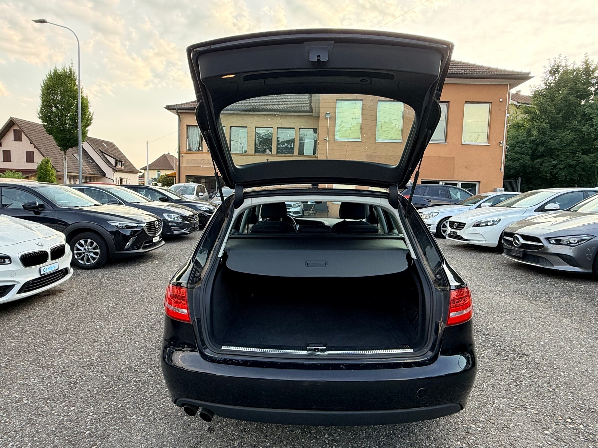 AUDI A4 Avant 1.8 TFSI multitronic-image-14