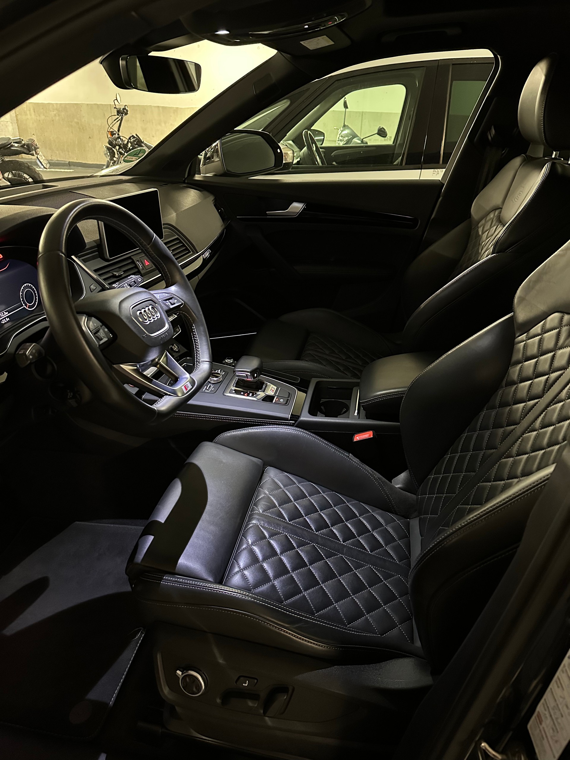 AUDI 3.0 V6 TFSI quattro T-Tronic-image-3