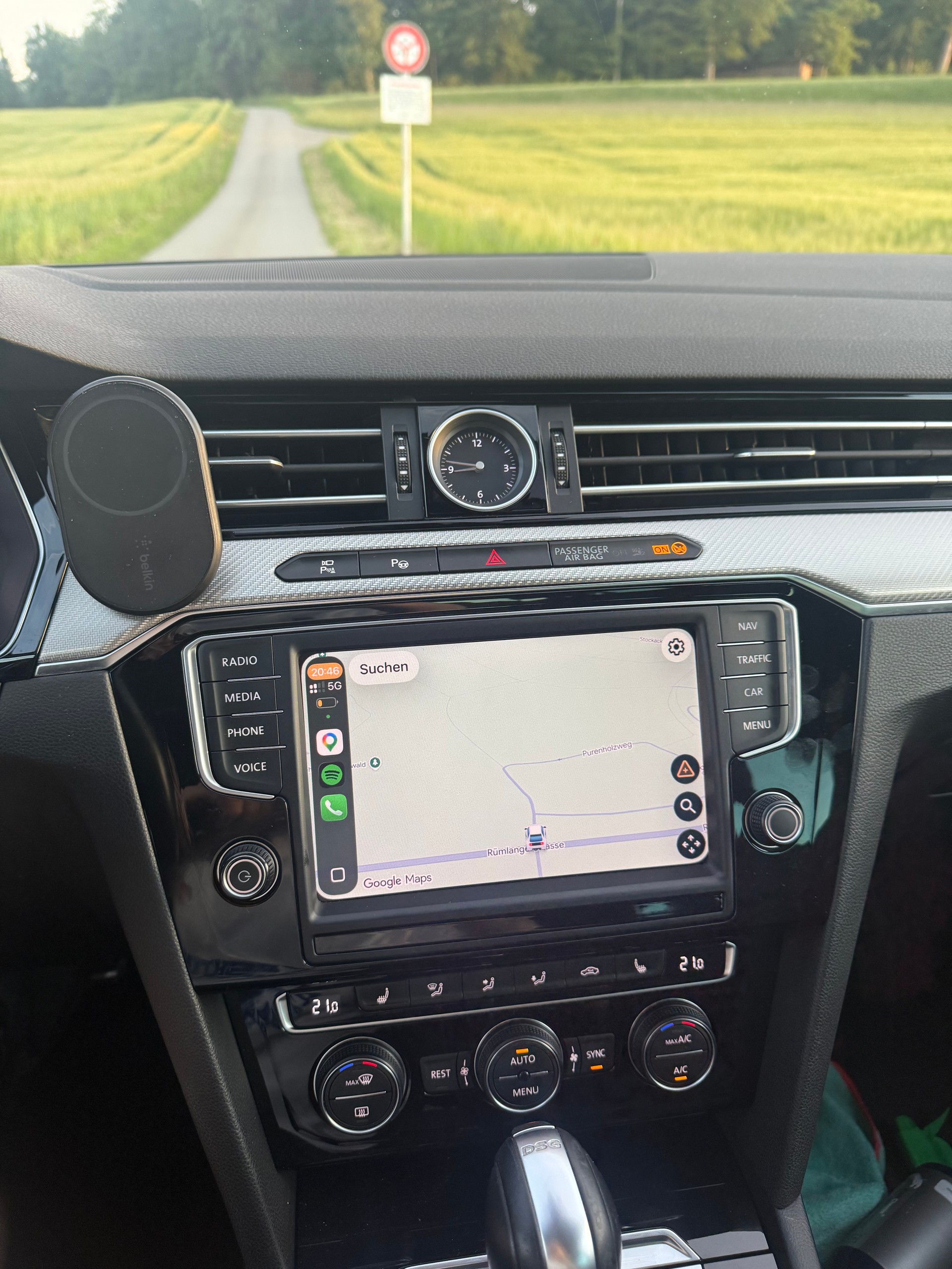 VW PASSAT 2.0 TDI-R-Line-240PS-4 Motion-image-5