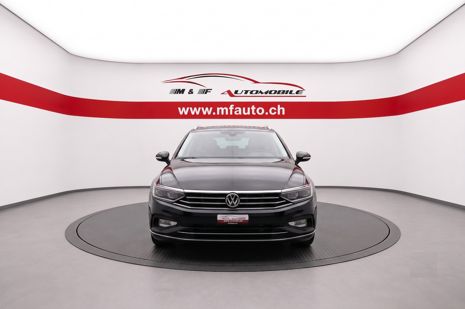 VW Passat Variant 2.0 TDI 150 Business DSG-image-1