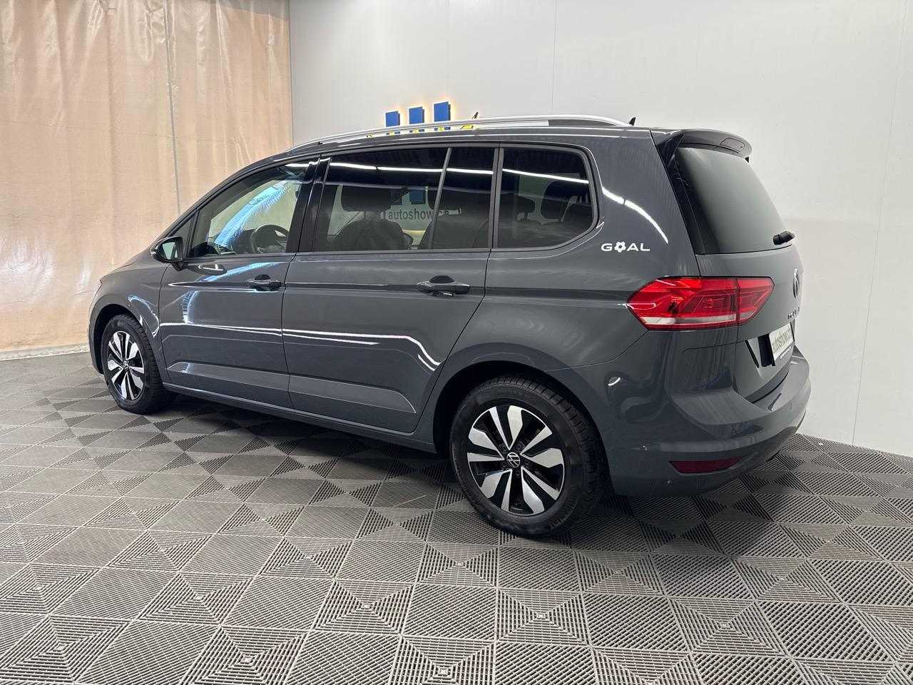 VW Touran 1.5 TSI EVO Goal 7-Sitze-showroom-element-1