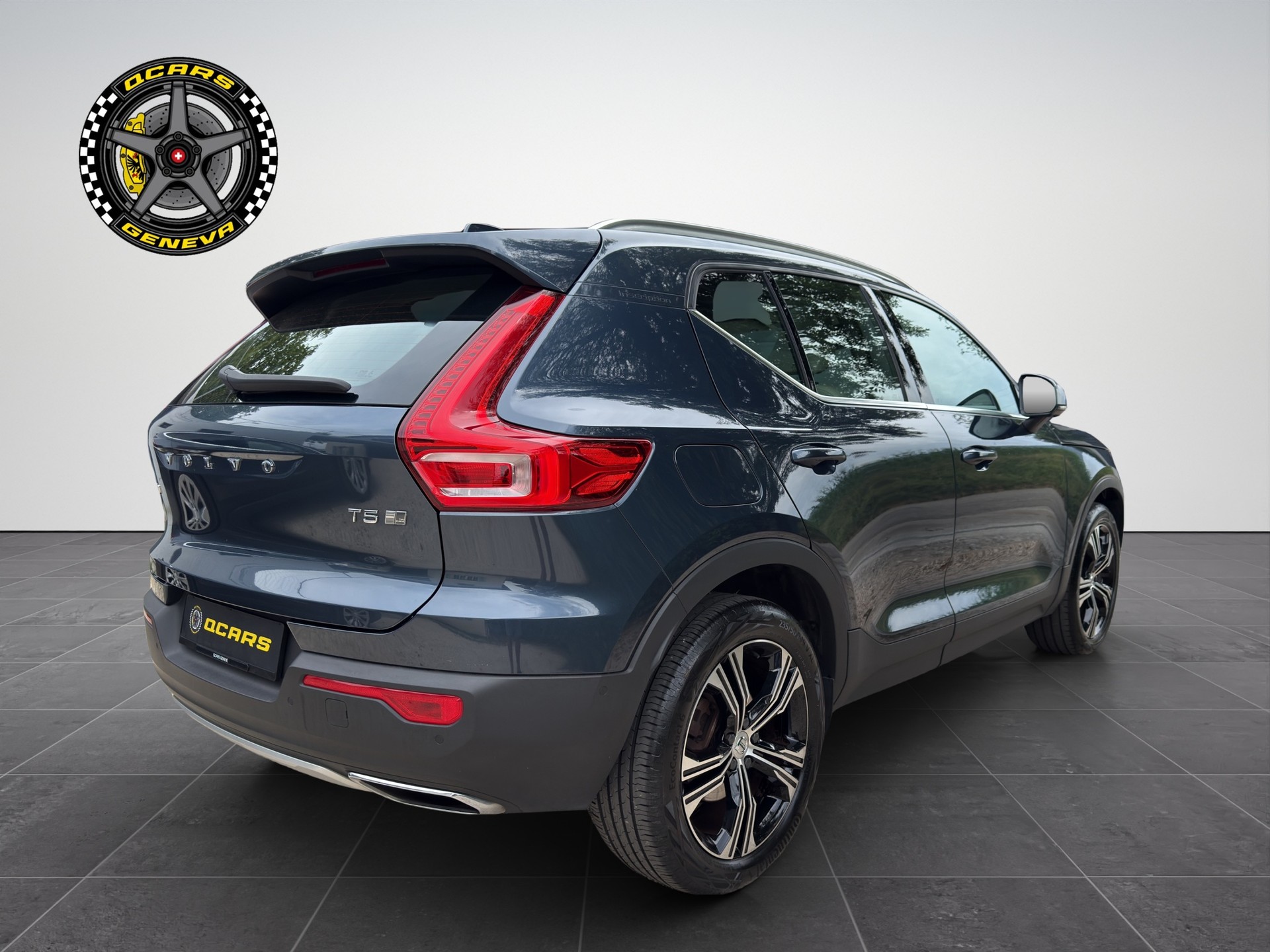 VOLVO XC40 T5 TwE Inscription Expression DCT-image-4