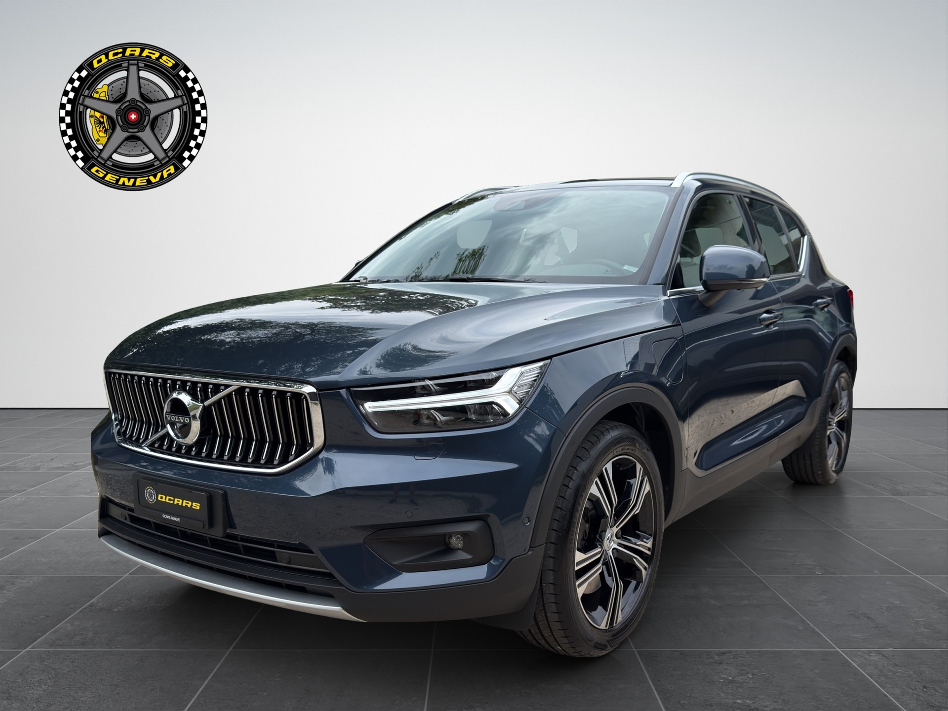 VOLVO XC40 T5 TwE Inscription Expression DCT-image-0