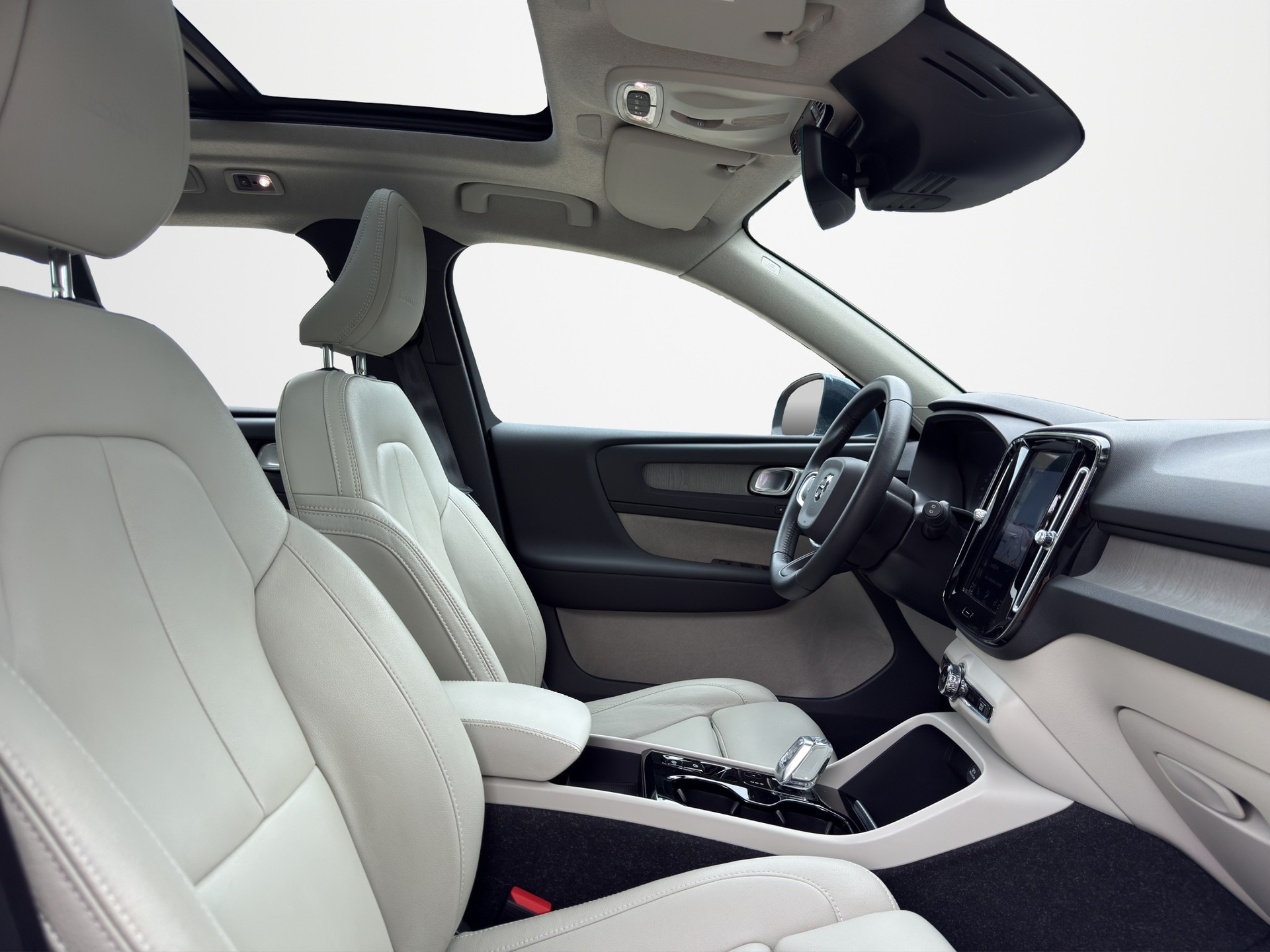 VOLVO XC40 T5 TwE Inscription Expression DCT-image-13