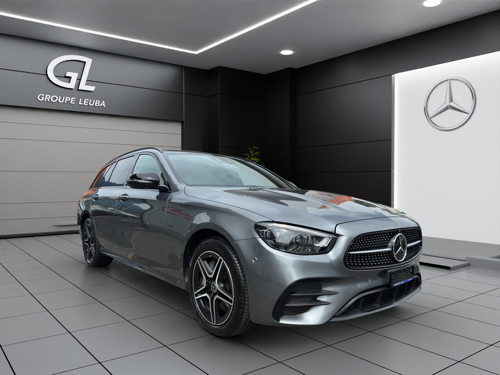 MERCEDES-BENZ E 300 de T 4M AMG Line