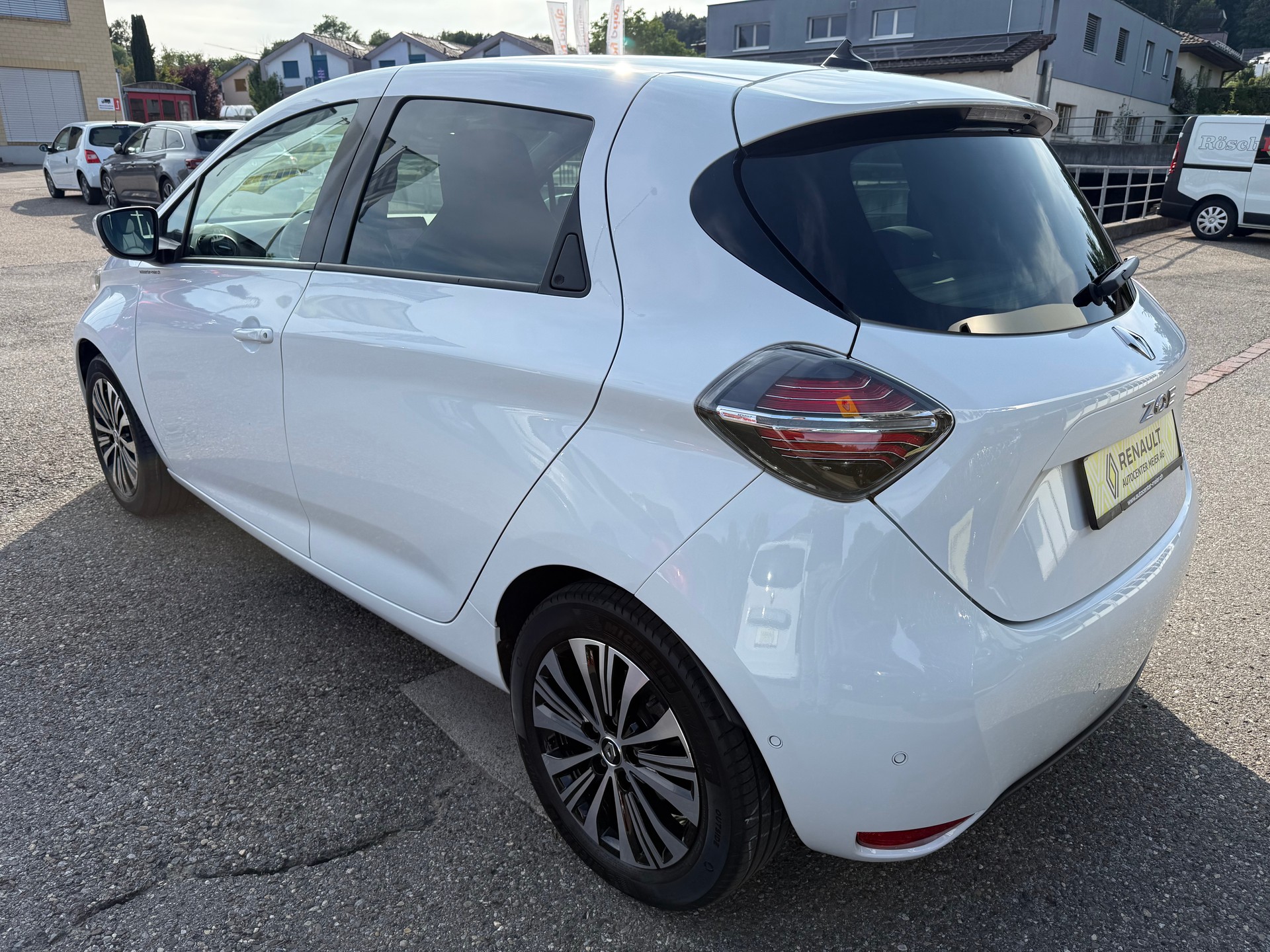 RENAULT Zoe Riviera R135 (incl. Batterie)-showroom-element-3