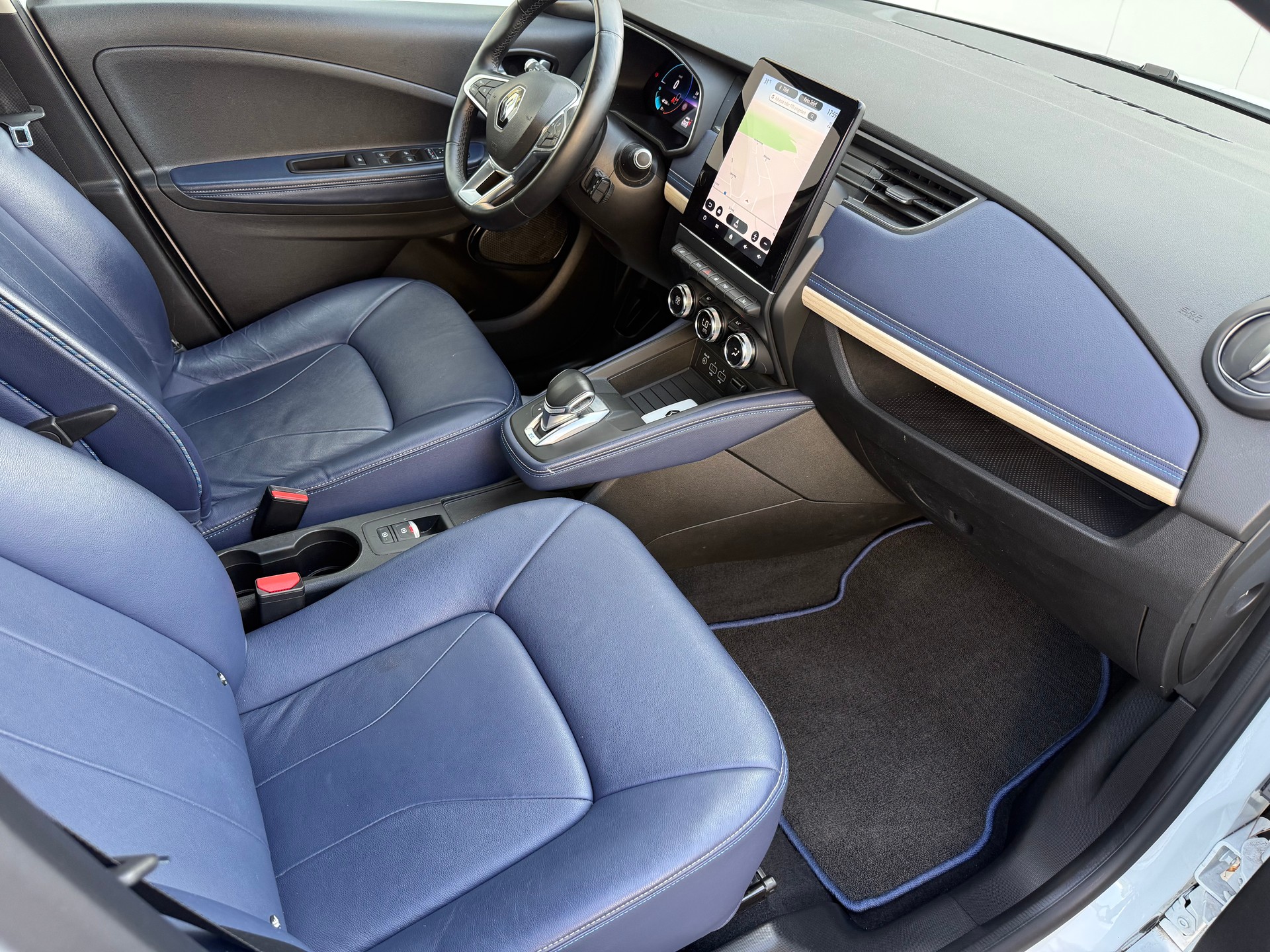 RENAULT Zoe Riviera R135 (incl. Batterie)-image-9