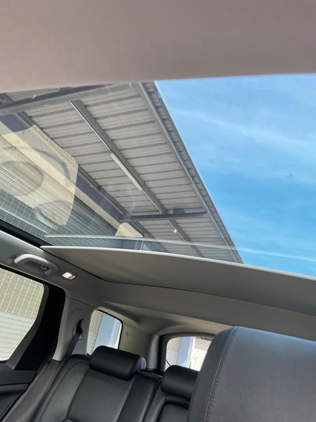 LAND ROVER Discovery Sport 2.0 TD4 HSE Luxury AT9-image-4