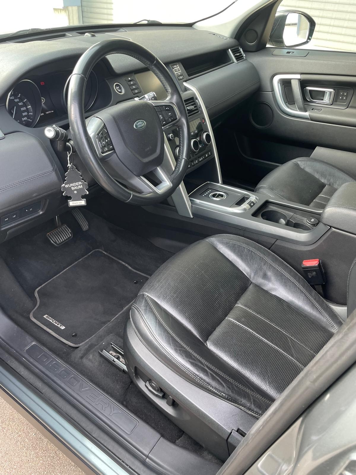 LAND ROVER Discovery Sport 2.0 TD4 HSE Luxury AT9-image-9