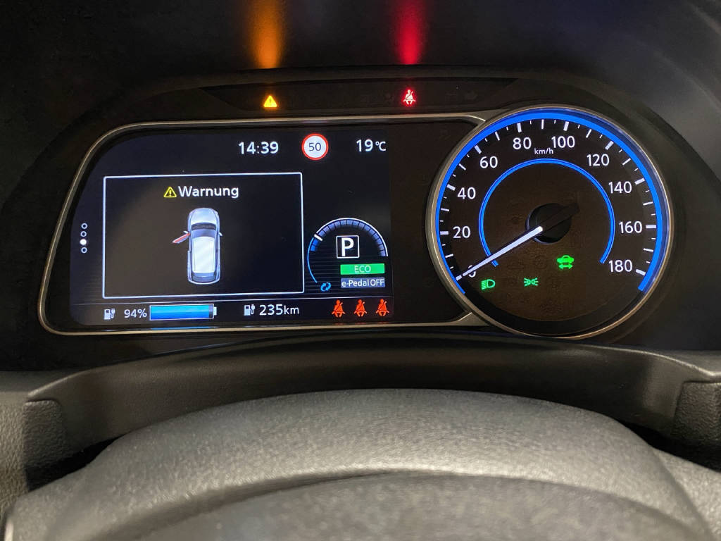 NISSAN Leaf Acenta-image-8