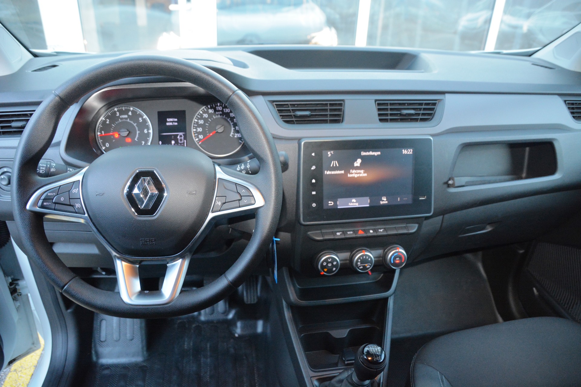 RENAULT Express 1.3TCe 100 PF Extra-image-5