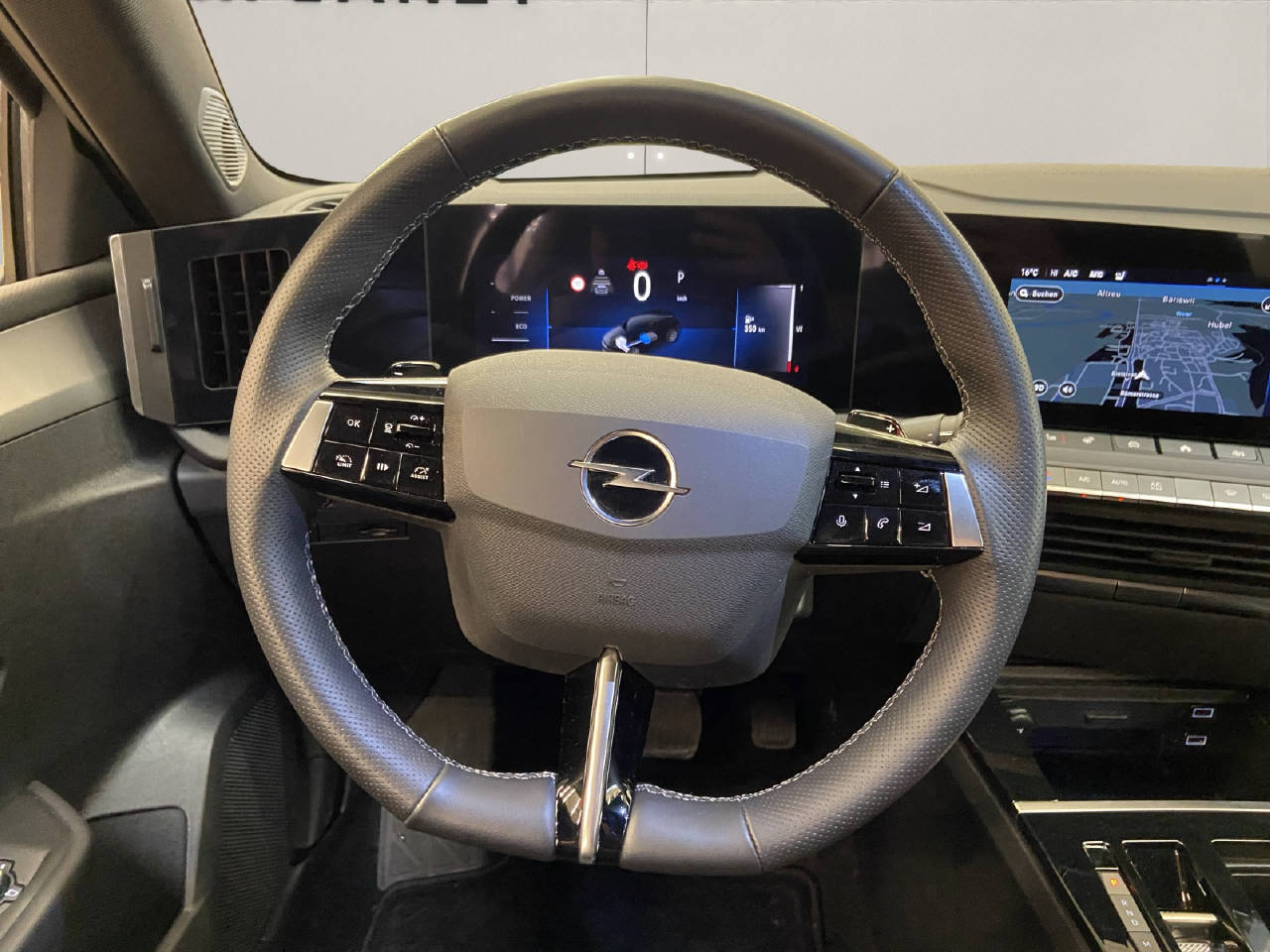 OPEL Astra 1.2 T Hybrid Edition-image-6