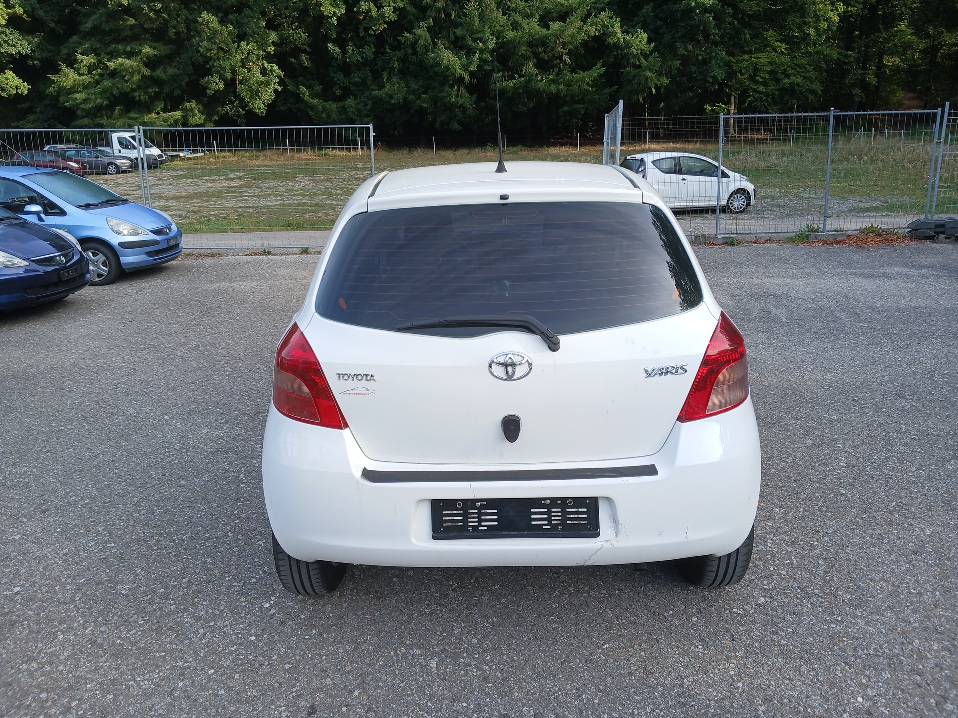 TOYOTA Yaris 1.3 Linea Luna-image-6
