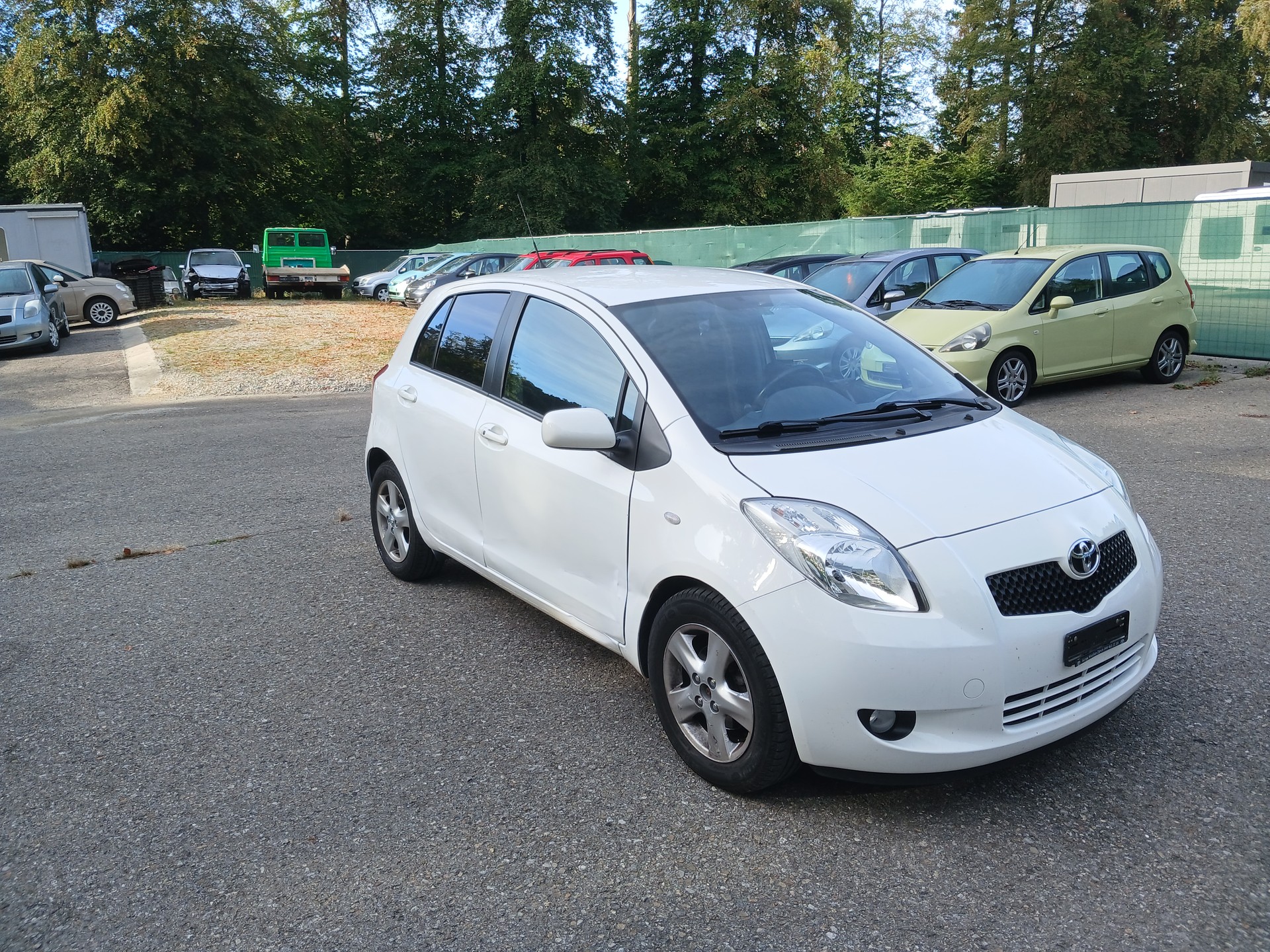 TOYOTA Yaris 1.3 Linea Luna-image-1
