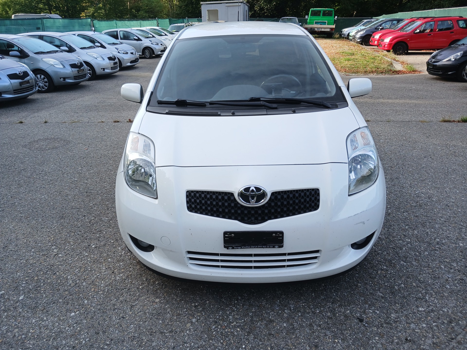 TOYOTA Yaris 1.3 Linea Luna-image-2