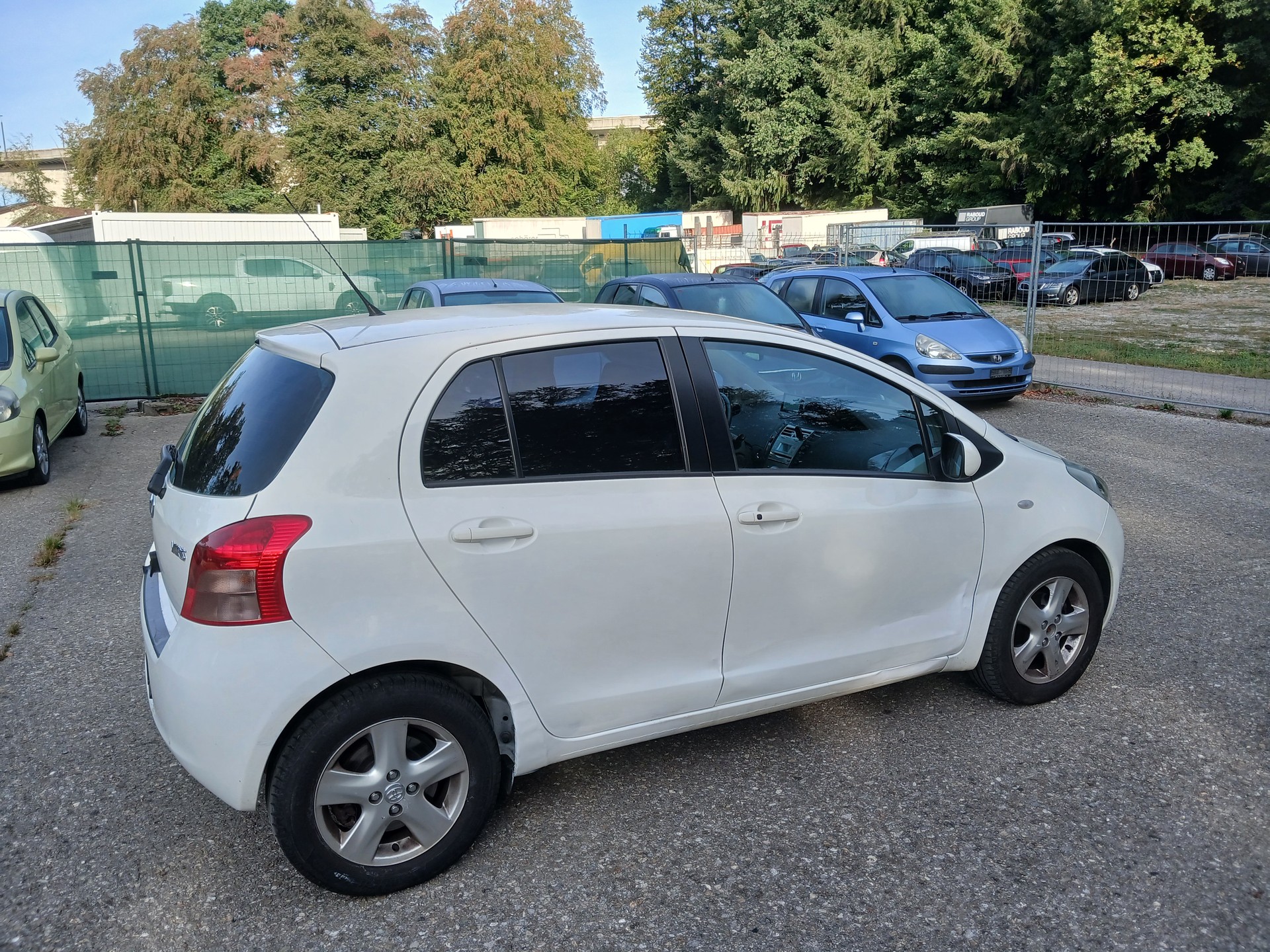 TOYOTA Yaris 1.3 Linea Luna-image-4
