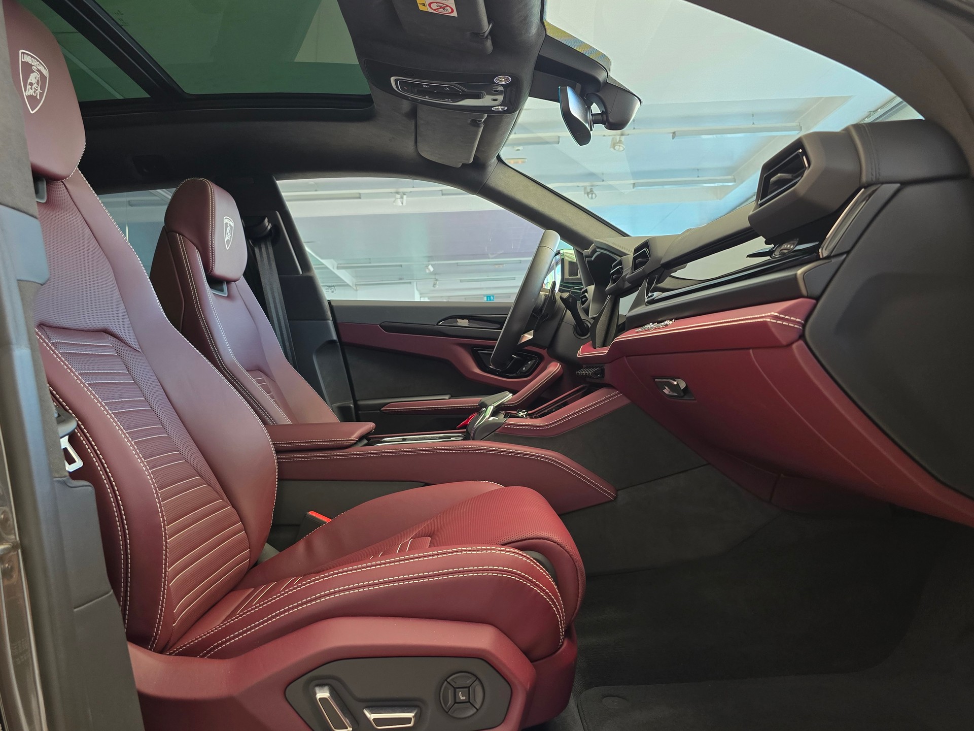 LAMBORGHINI Urus SE-image-11