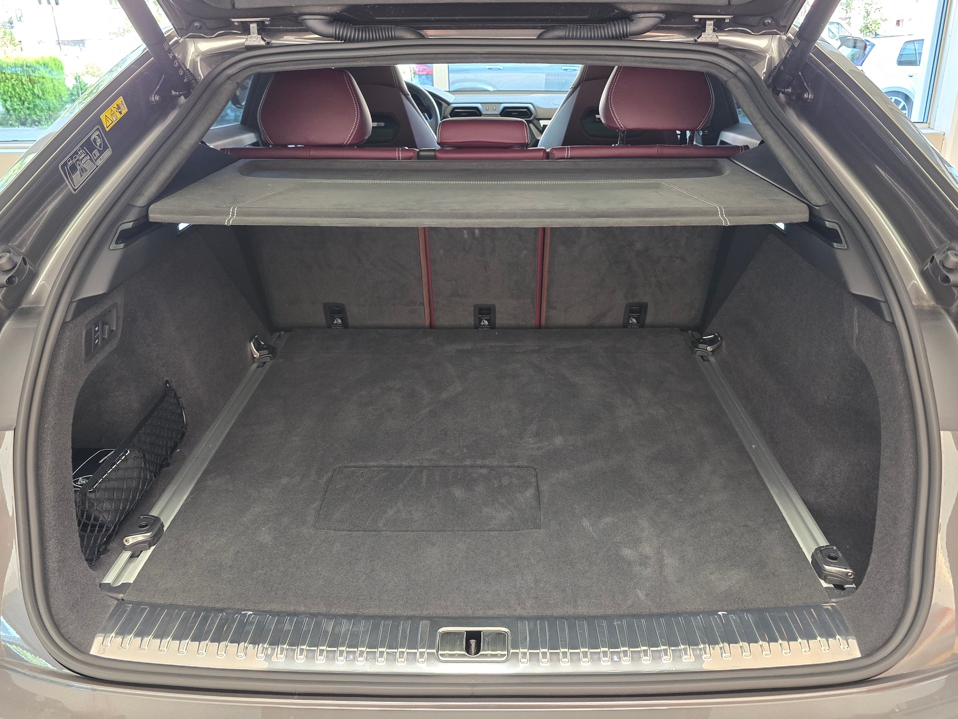 LAMBORGHINI Urus SE-image-14