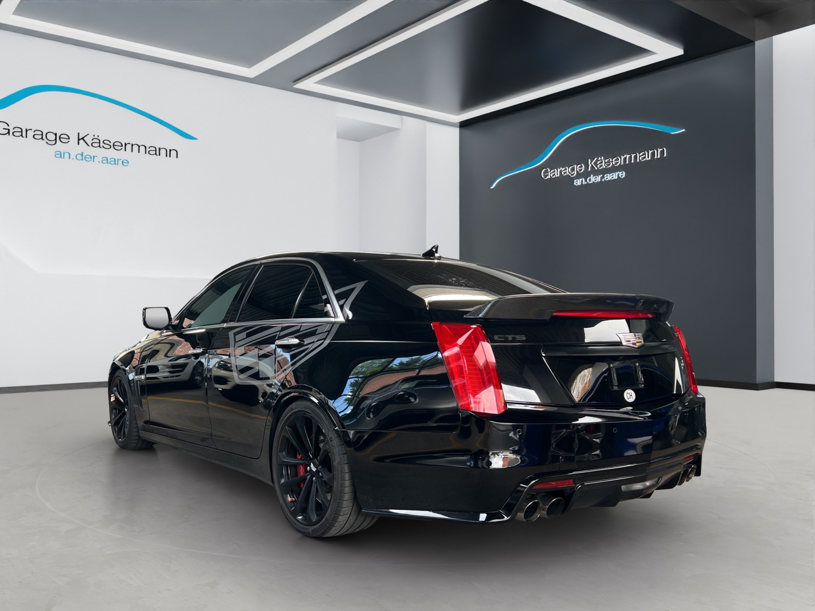 CADILLAC CTS-V Sedan 6.2 Supercharged Automatic-image-6