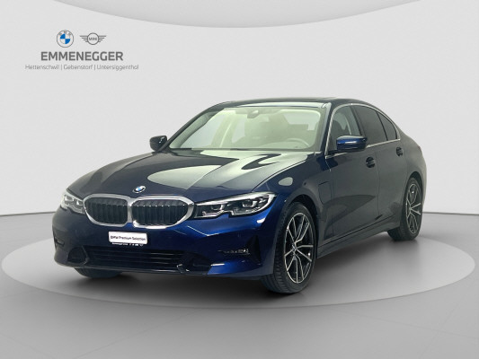BMW 330e Sport Line-image-0