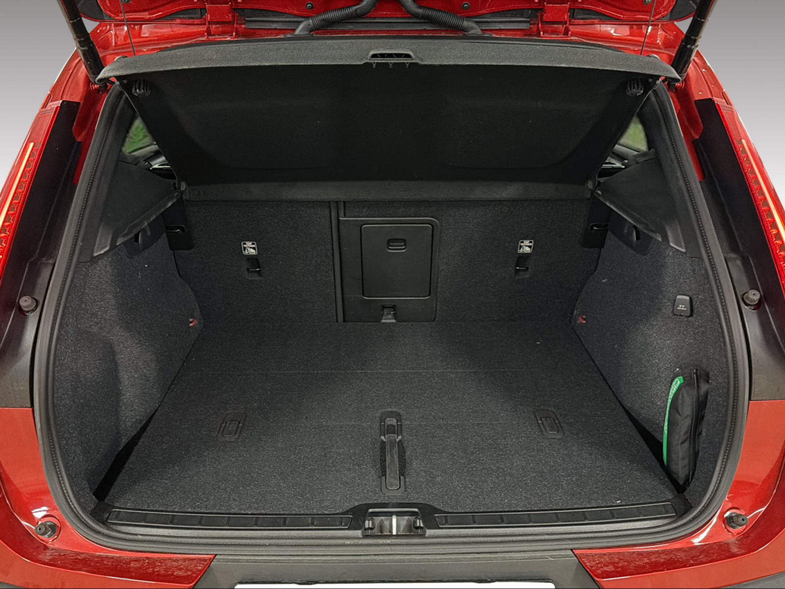 VOLVO XC40 1.5 T2 XCITE-image-4