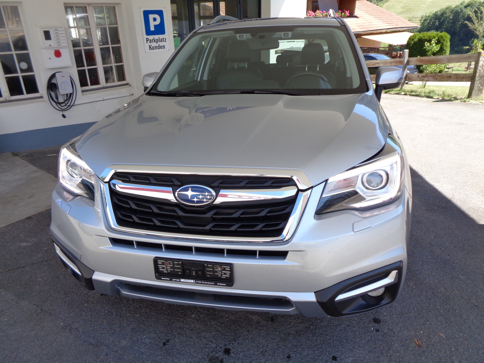 SUBARU Forester 2.0i Executive Lineartronic-image-0