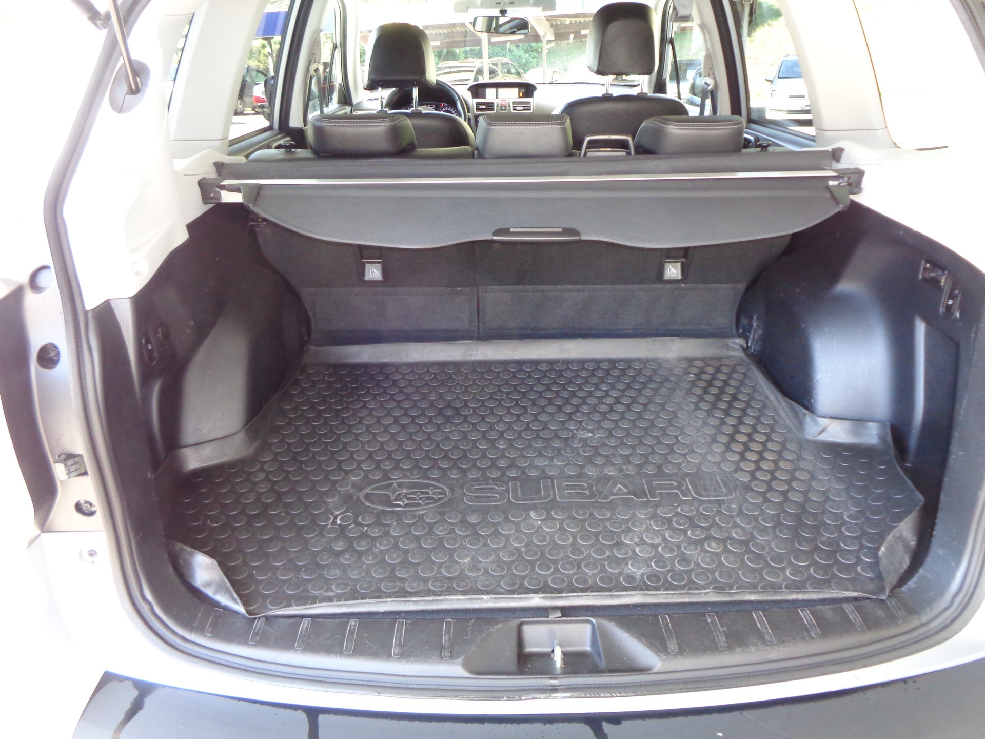 SUBARU Forester 2.0i Executive Lineartronic-image-8