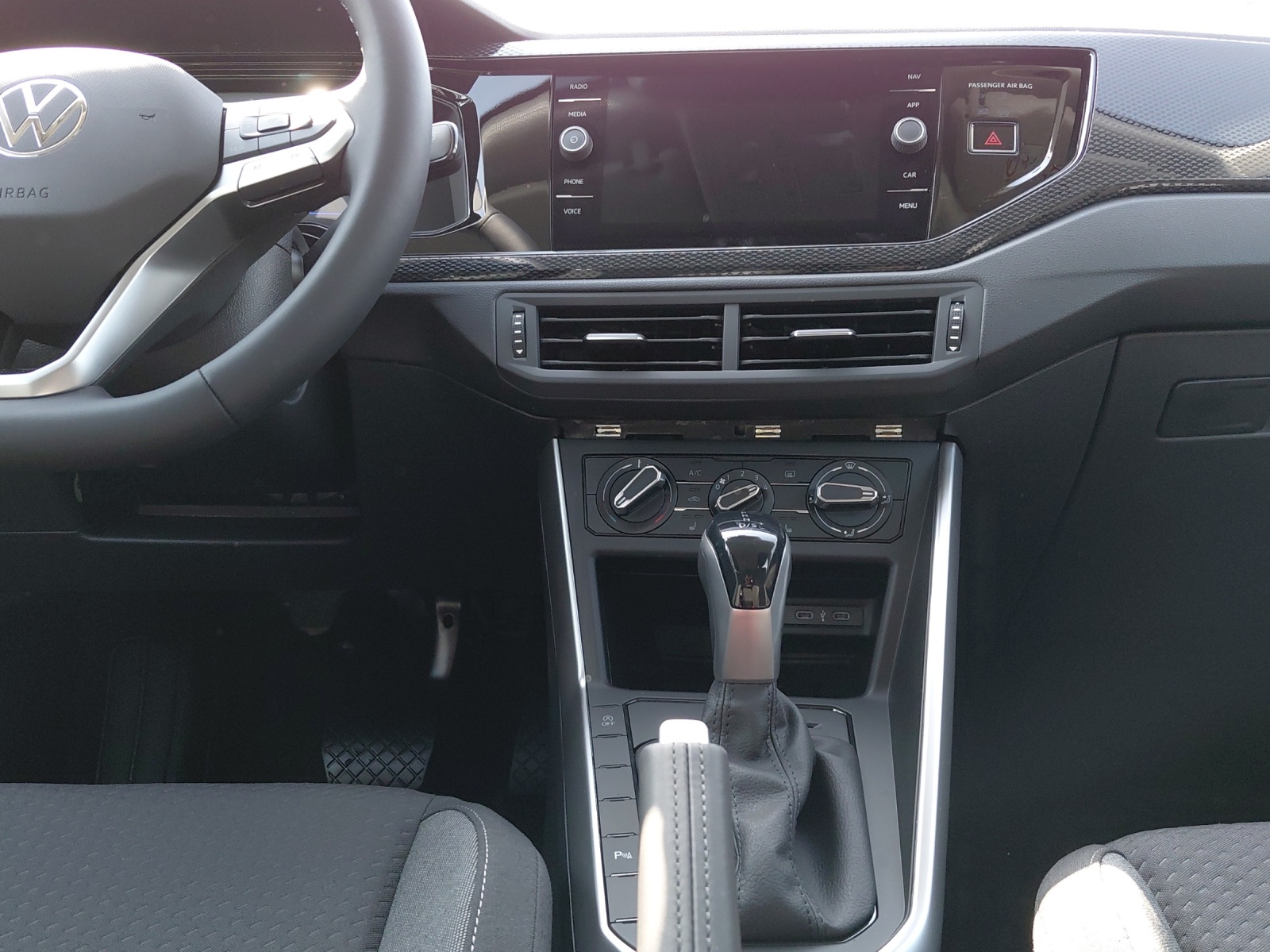 VW Polo 1.0 TSI Life DSG-image-9